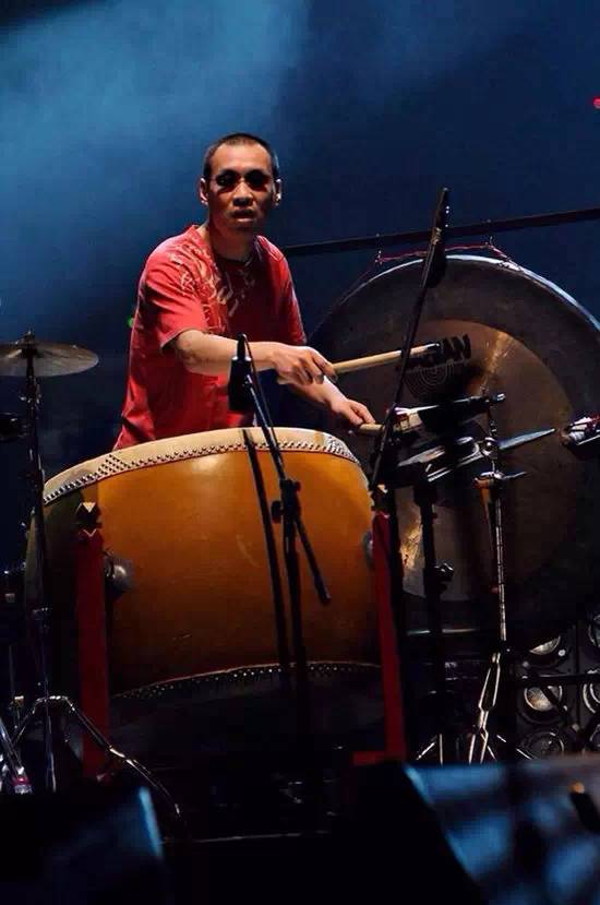 别让鼓手等得太久 ——念中国摇滚鼻祖"鼓仨儿"